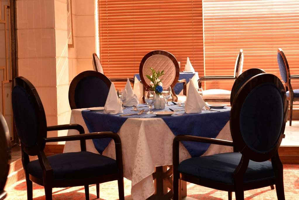 Hotel Best Western Premier Islamabad Ristorante foto